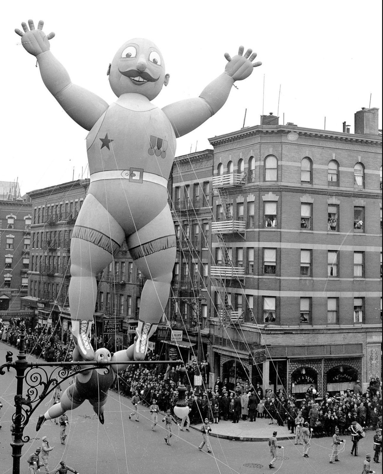 old macy's day parade balloons